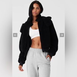 alo yoga foxy Sherpa jacket
